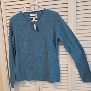 Ellen Tracy Blue Crew Neck Sweater